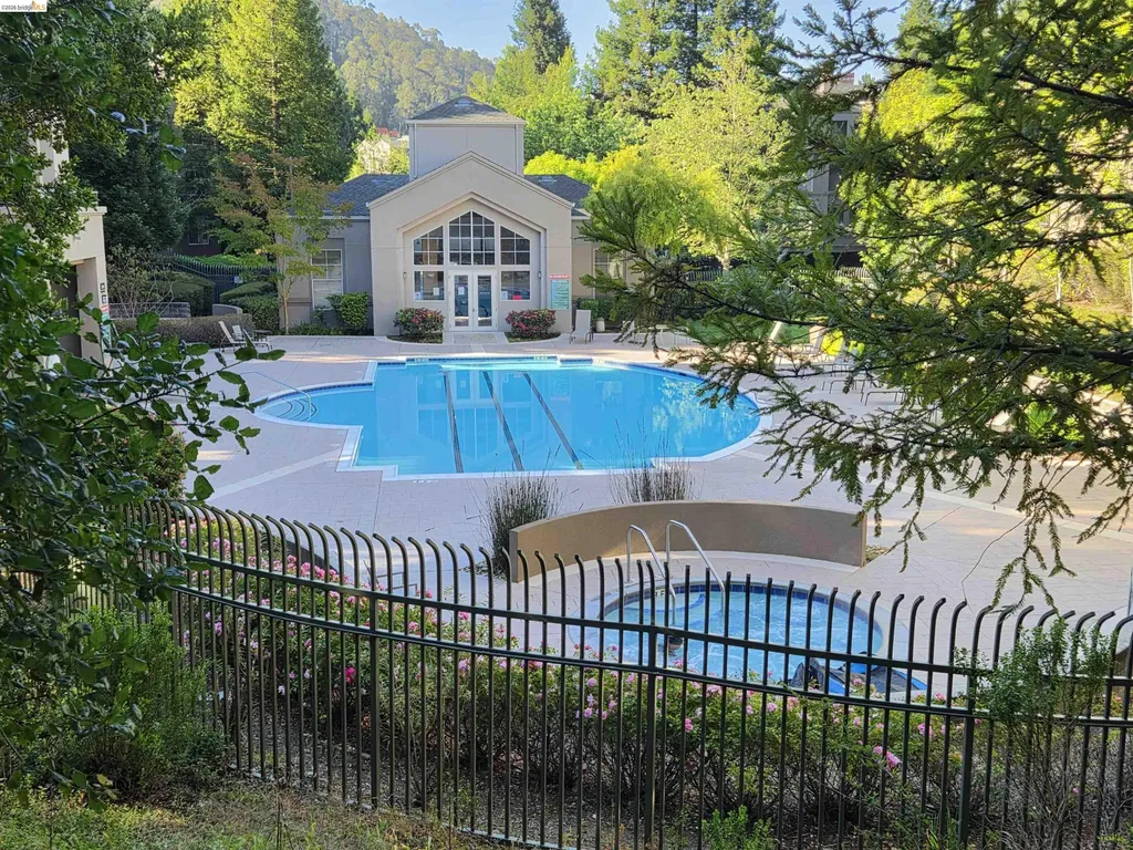 280 Caldecott Lane Oakland CA 94618