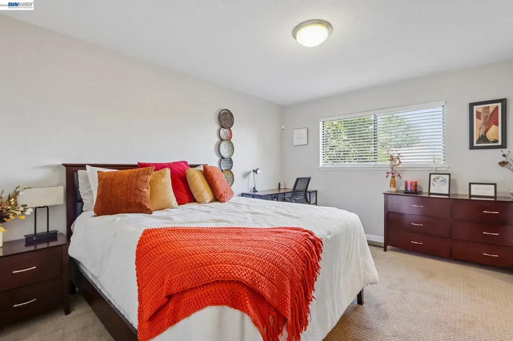 24653 Surrey Way Hayward CA 94544