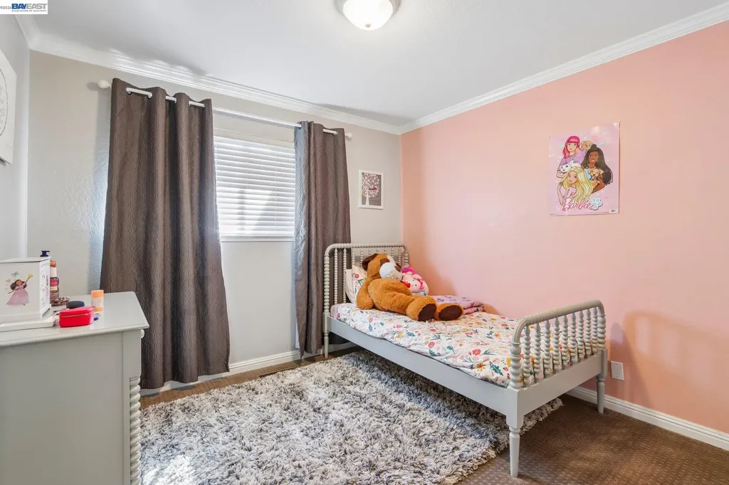 24653 Surrey Way Hayward CA 94544