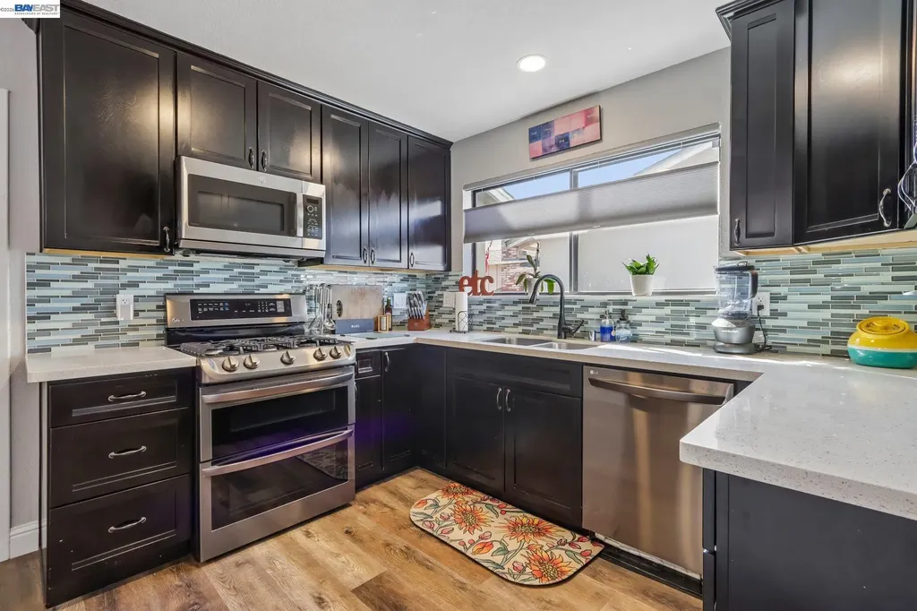 24653 Surrey Way Hayward CA 94544