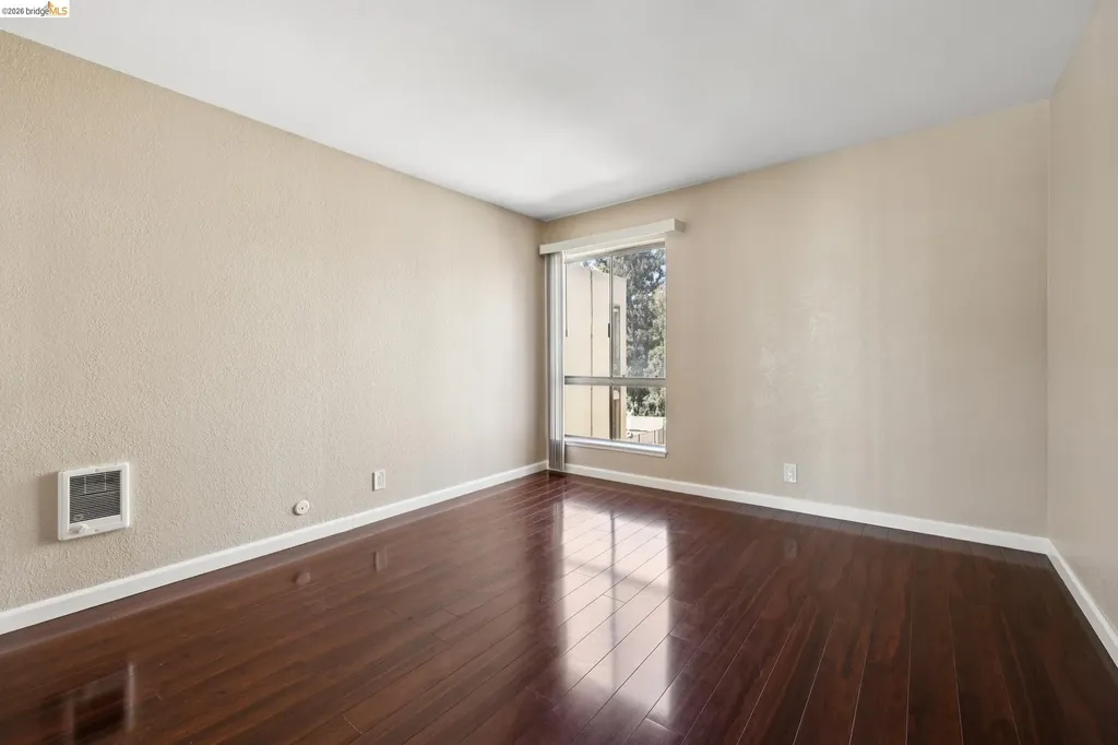 466 Crescent Street Oakland CA 94610