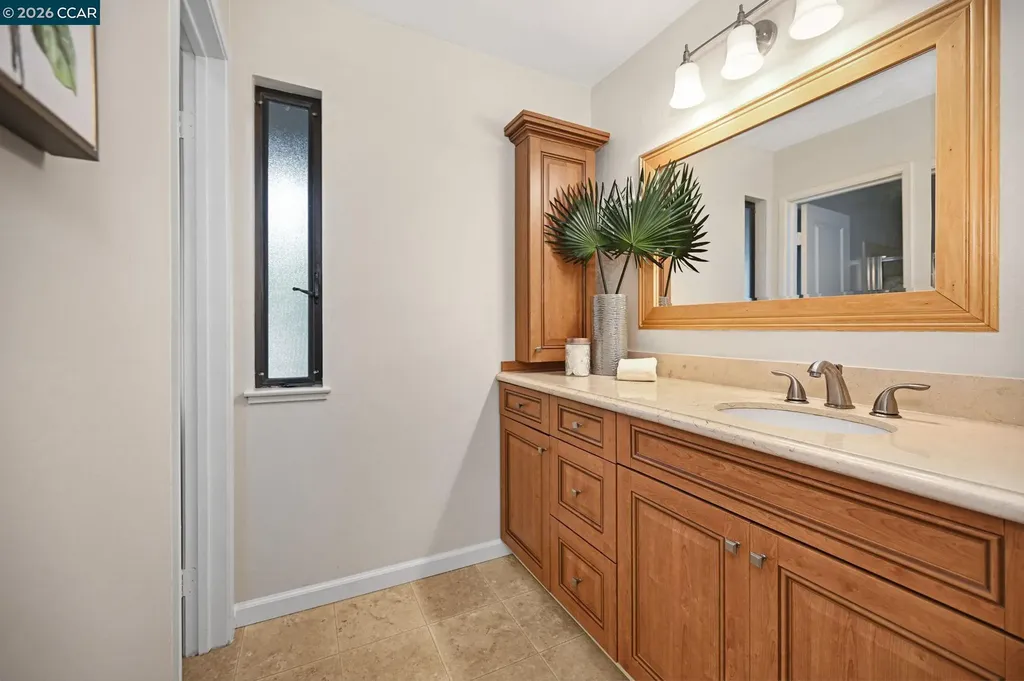 1351 Camino Peral Moraga CA 94556