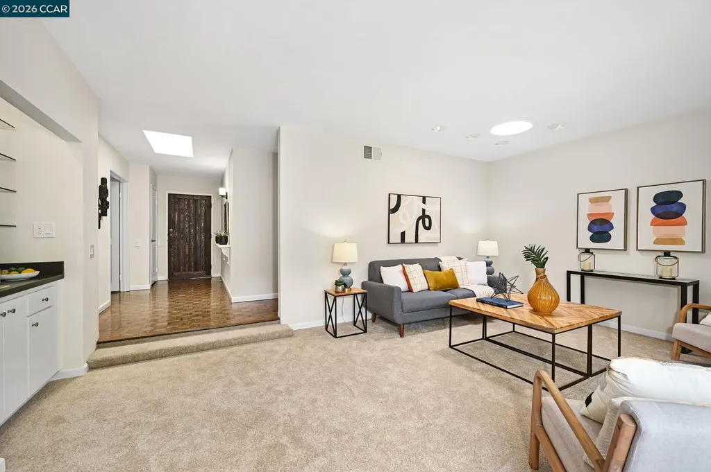 1351 Camino Peral Moraga CA 94556