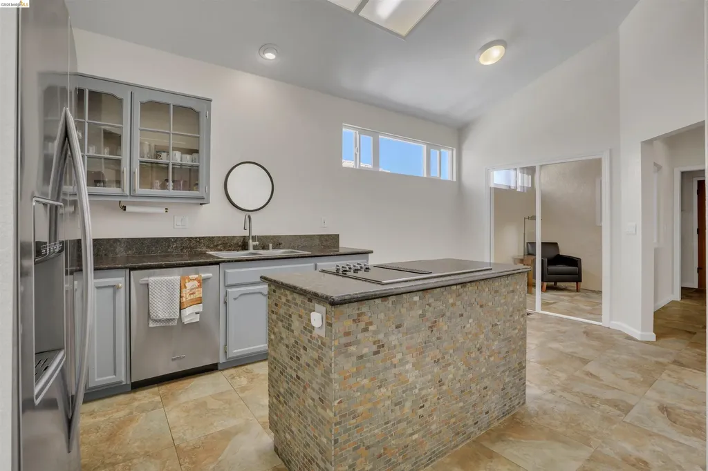 1952 Cherry Hills Drive Discovery Bay CA 94505