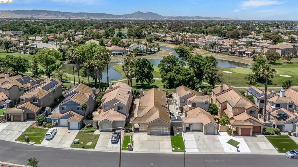 1952 Cherry Hills Drive Discovery Bay CA 94505