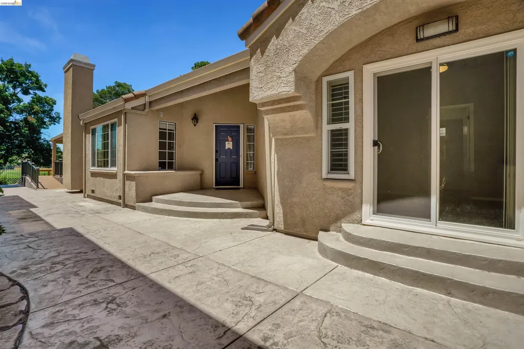 1952 Cherry Hills Drive Discovery Bay CA 94505