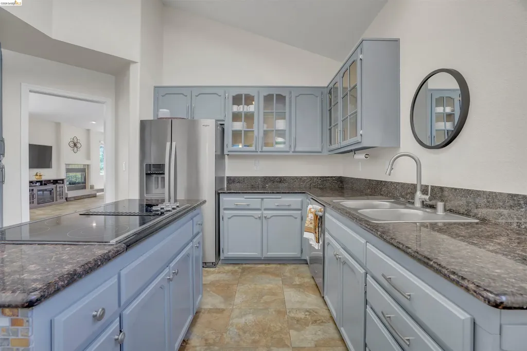 1952 Cherry Hills Drive Discovery Bay CA 94505