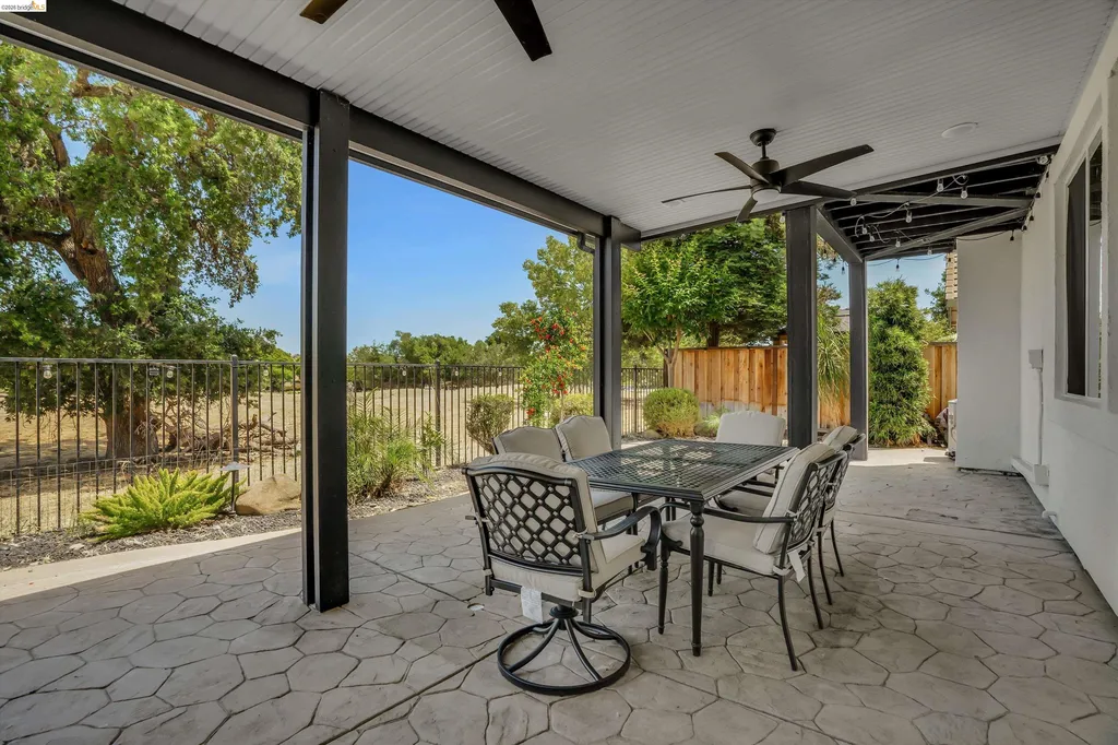 288 Pebble Beach Drive Brentwood CA 94513