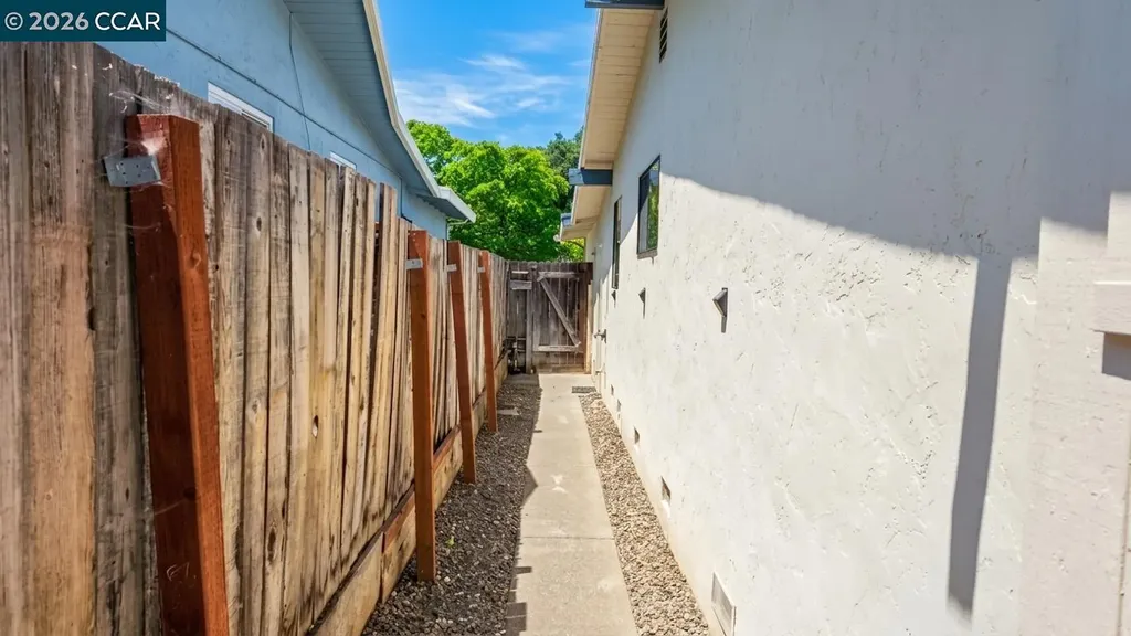 322 Los Cerritos Drive Vallejo CA 94589