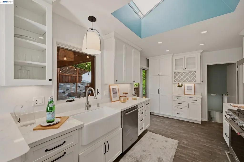 4880 Mancini Drive Castro Valley CA 94546
