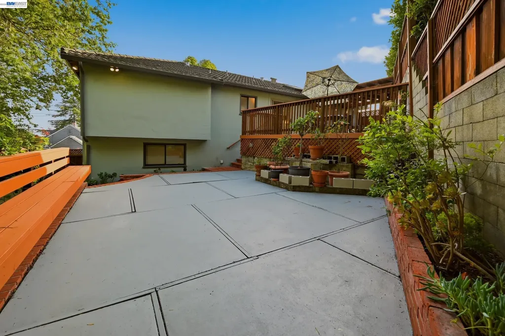 4880 Mancini Drive Castro Valley CA 94546