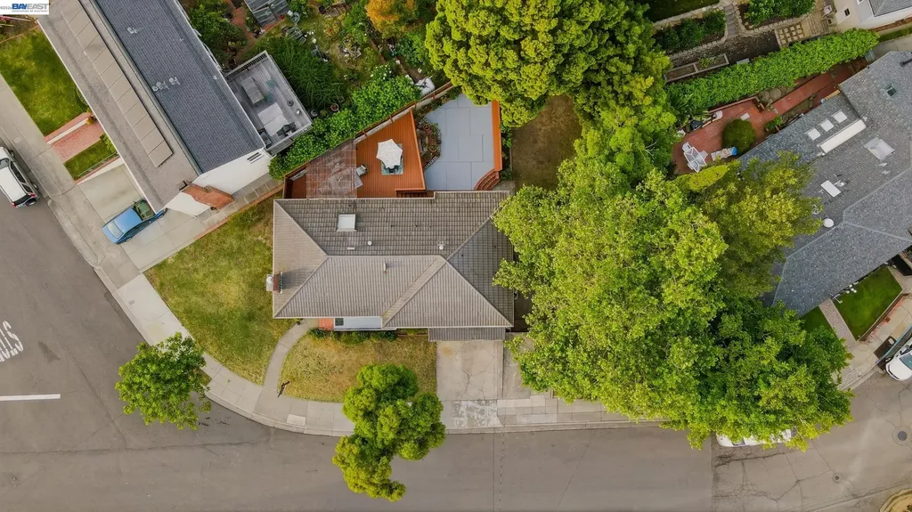 4880 Mancini Drive Castro Valley CA 94546