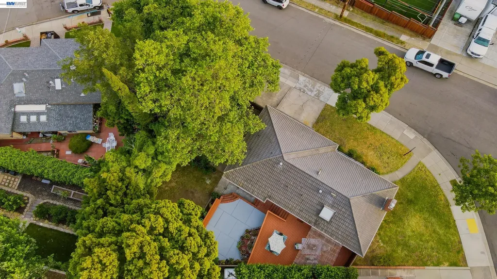 4880 Mancini Drive Castro Valley CA 94546