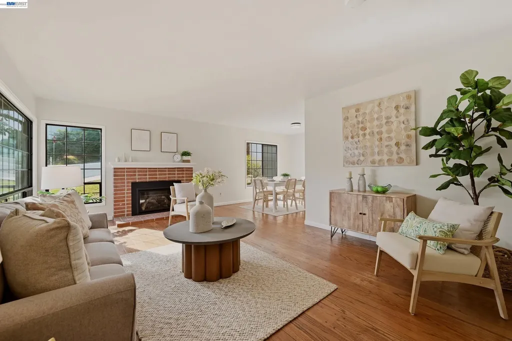 4880 Mancini Drive Castro Valley CA 94546