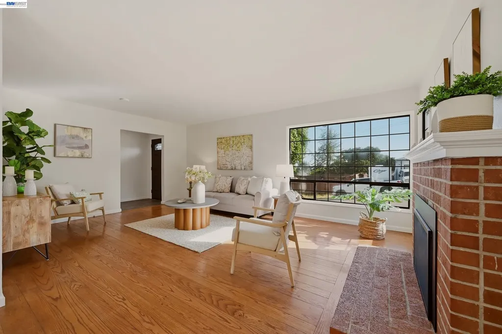 4880 Mancini Drive Castro Valley CA 94546