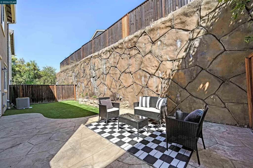 509 Falling Star Drive Martinez CA 94553