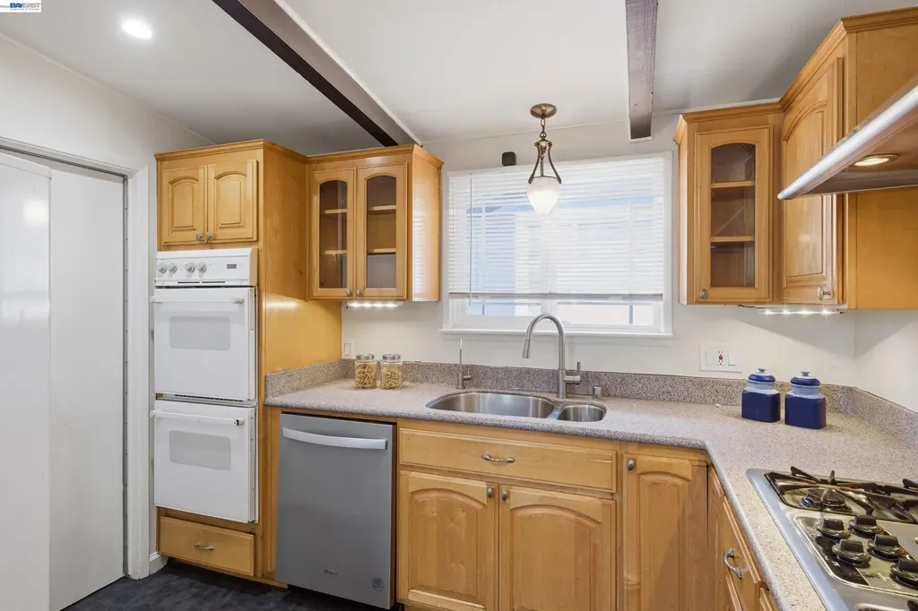 97 Gresel Street Hayward CA 94544