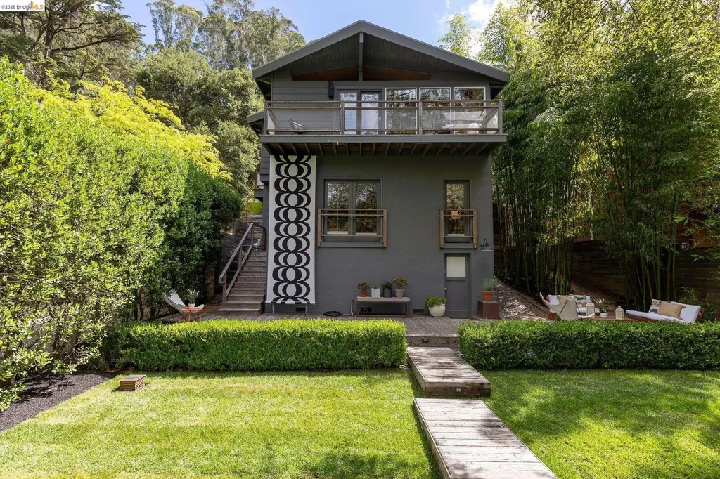 1963 Arrowhead Drive Oakland CA 94611