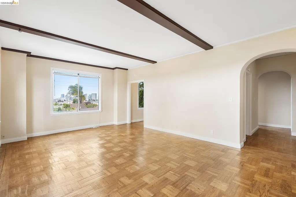 1001 Warfield Avenue Oakland CA 94610