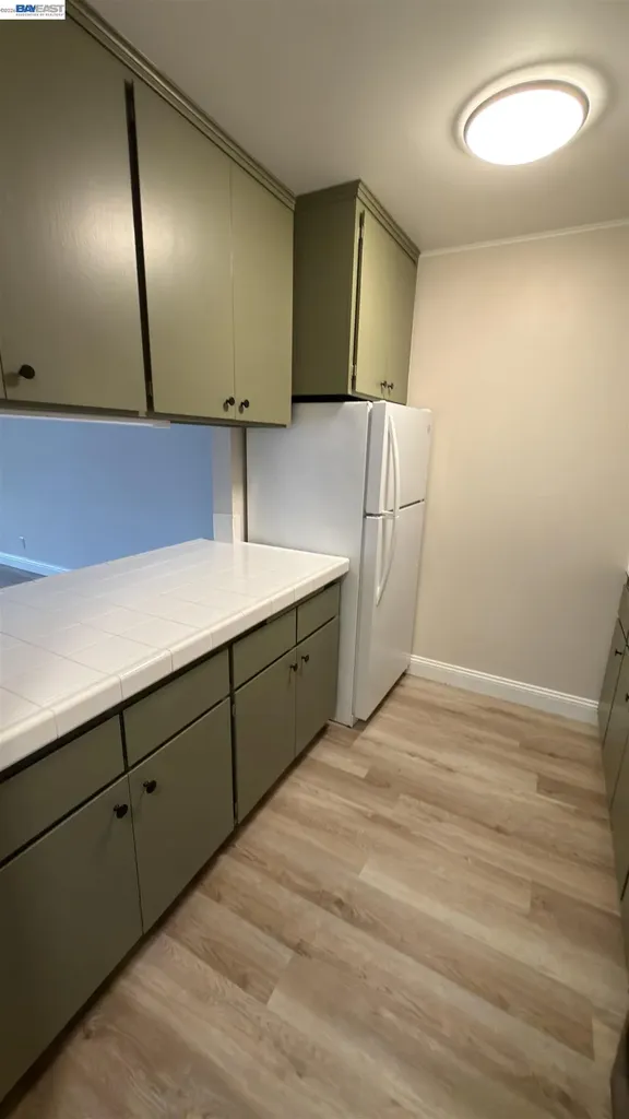 1327 Webster Street Alameda CA 94501