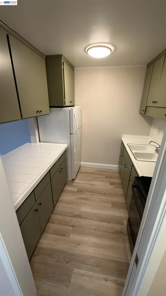 1327 Webster Street Alameda CA 94501