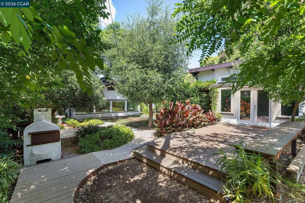 246 Wellington Avenue Concord CA 94520