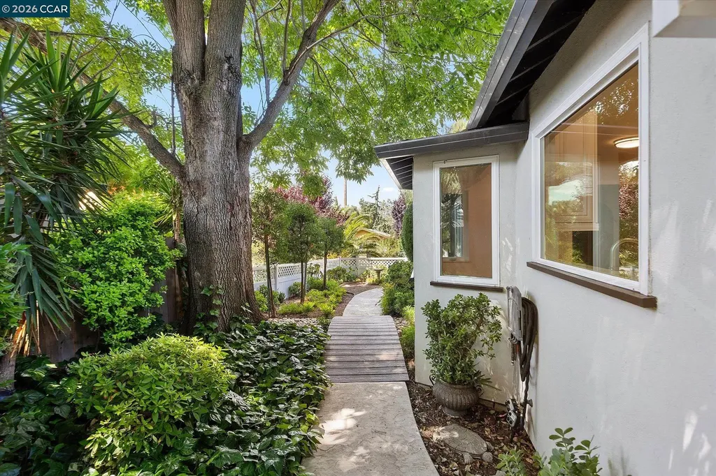 246 Wellington Avenue Concord CA 94520