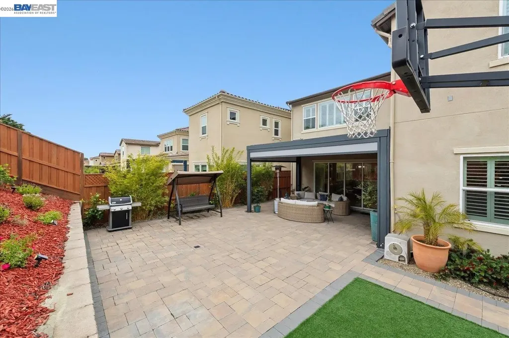 2730 Mount Dana Drive Dublin CA 94568