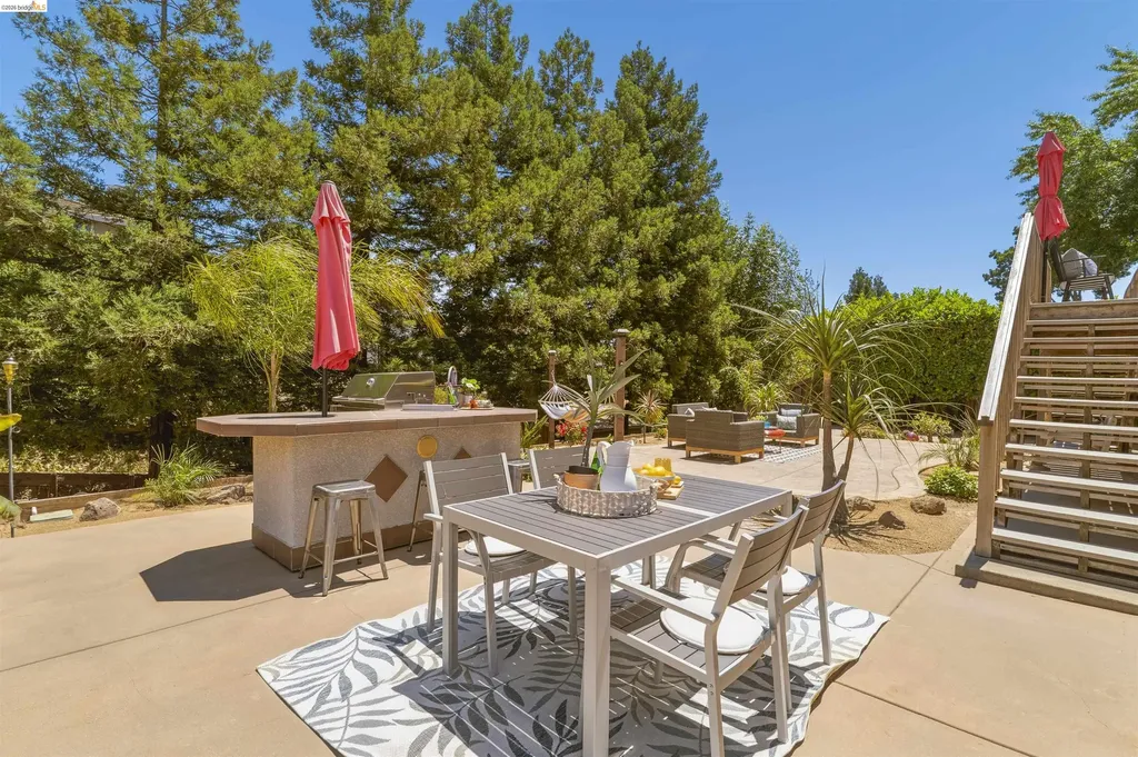 2008 Rosemary Court Martinez CA 94553