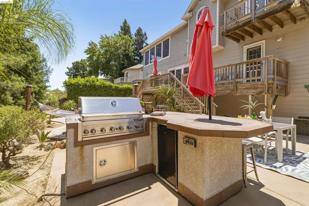 2008 Rosemary Court Martinez CA 94553