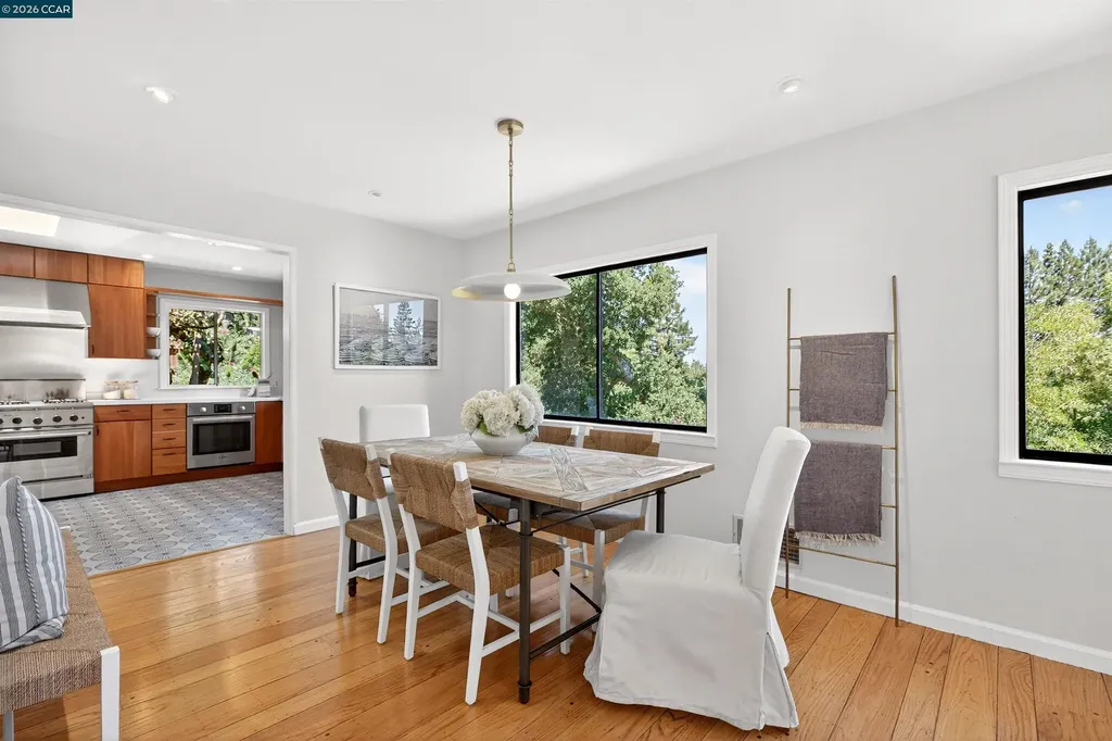 90 Loma Vista Drive Orinda CA 94563