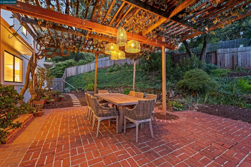 90 Loma Vista Drive Orinda CA 94563