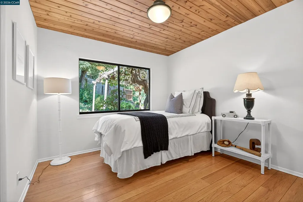 90 Loma Vista Drive Orinda CA 94563