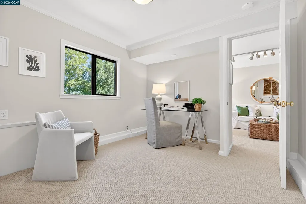 90 Loma Vista Drive Orinda CA 94563