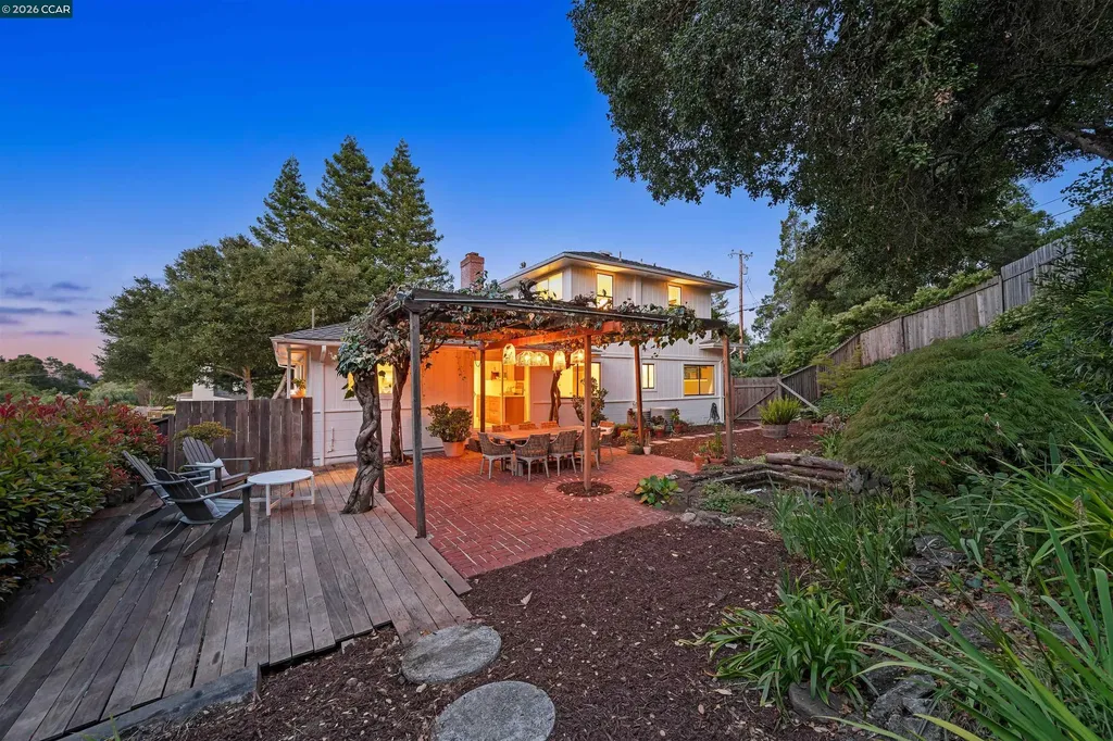 90 Loma Vista Drive Orinda CA 94563