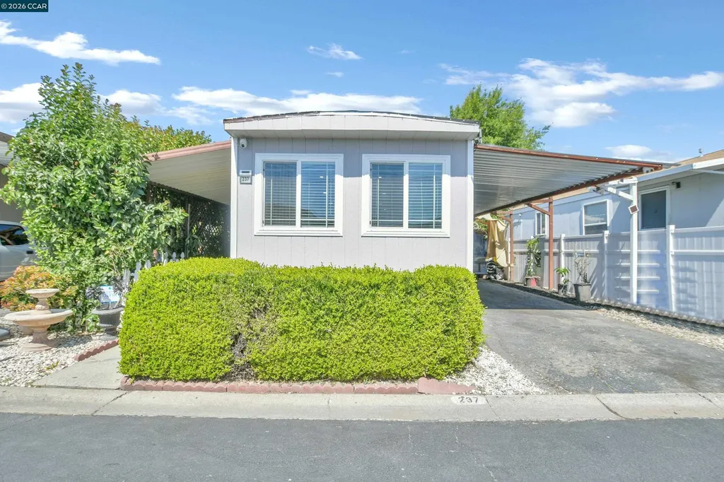 237 Orangevale Pittsburg CA 94565
