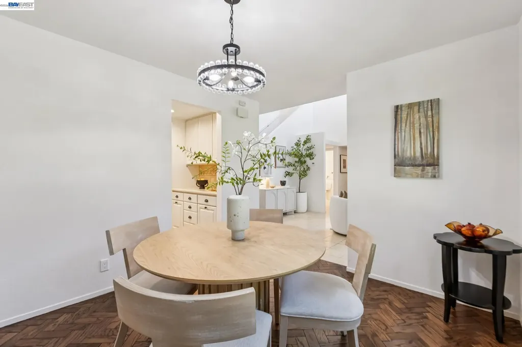 710 Lagunaria Lane Alameda CA 94502