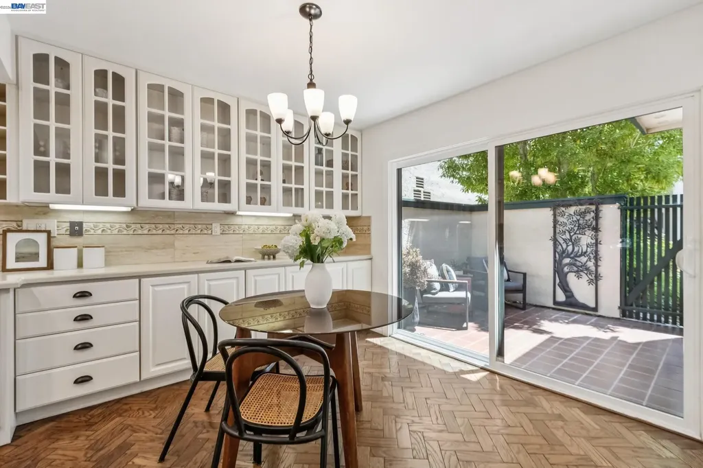 710 Lagunaria Lane Alameda CA 94502