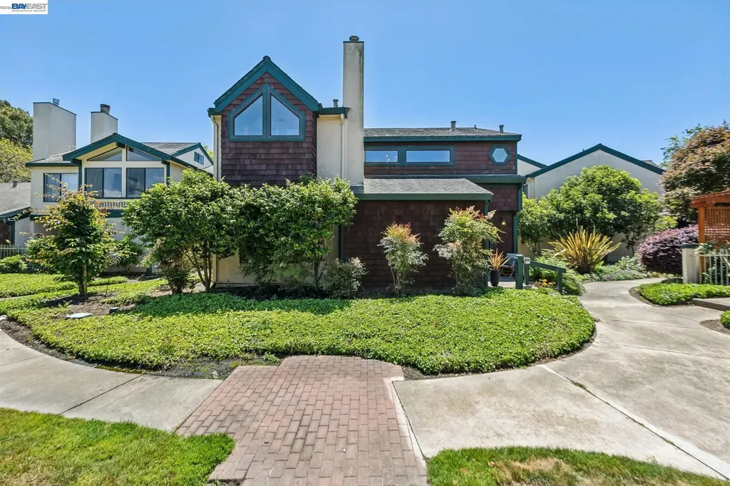 710 Lagunaria Lane Alameda CA 94502