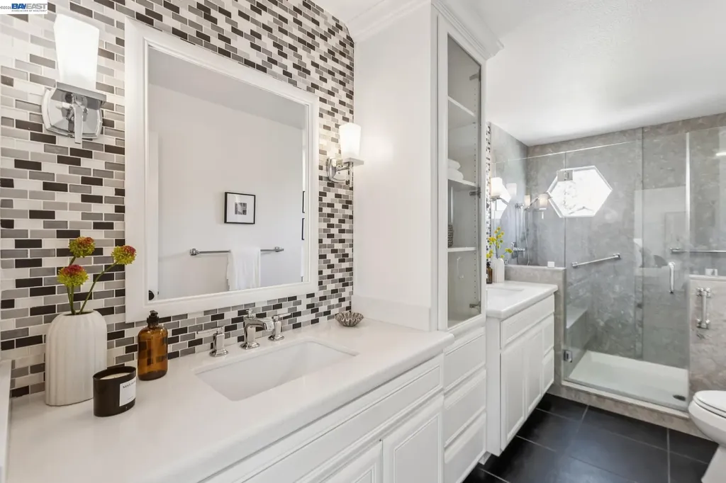 710 Lagunaria Lane Alameda CA 94502