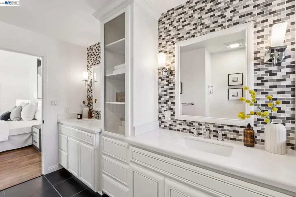 710 Lagunaria Lane Alameda CA 94502