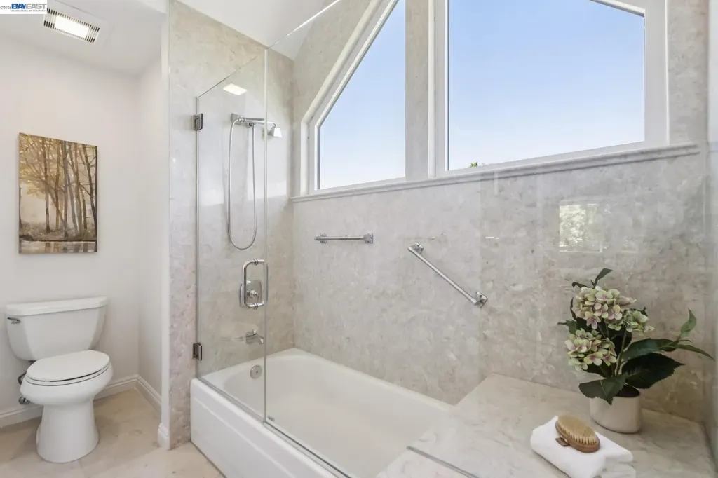 710 Lagunaria Lane Alameda CA 94502