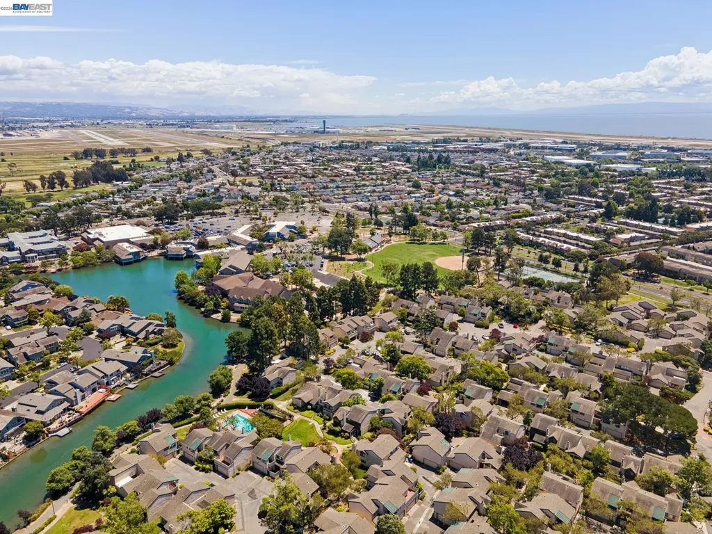 710 Lagunaria Lane Alameda CA 94502