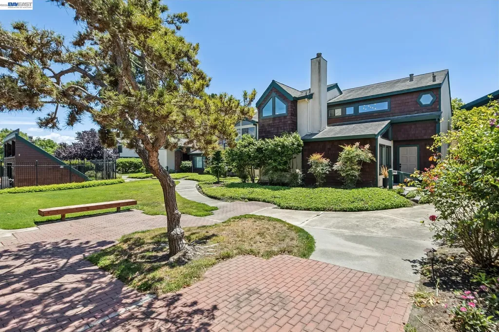 710 Lagunaria Lane Alameda CA 94502