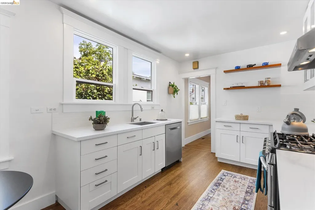 530 63rd Street Oakland CA 94609