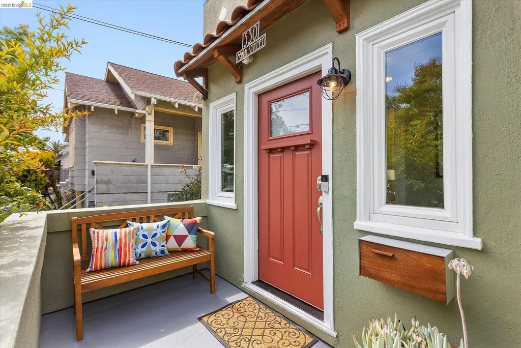530 63rd Street Oakland CA 94609