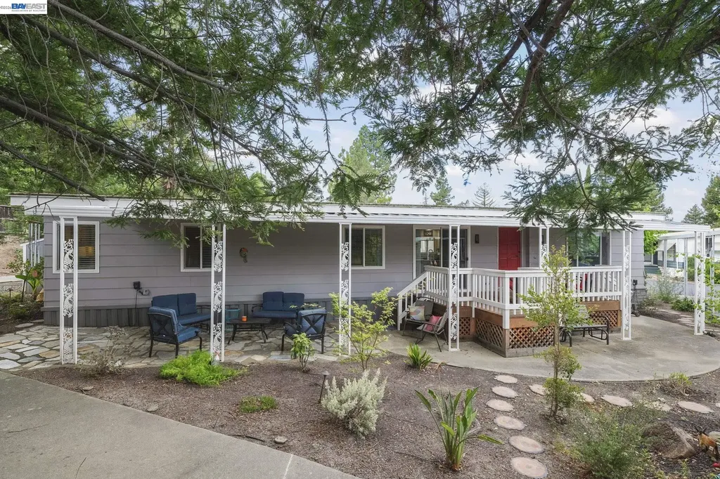 3231 Vineyard Ave., #70 Pleasanton CA 94566