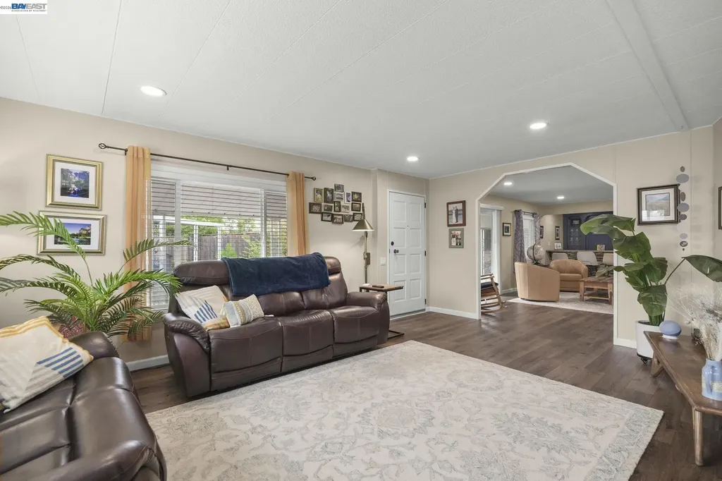 3231 Vineyard Ave., #70 Pleasanton CA 94566