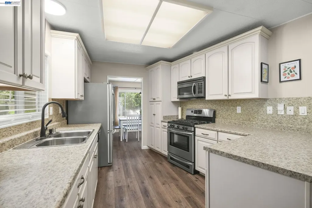 3231 Vineyard Ave., #70 Pleasanton CA 94566