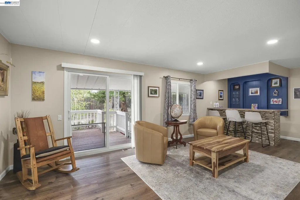 3231 Vineyard Ave., #70 Pleasanton CA 94566